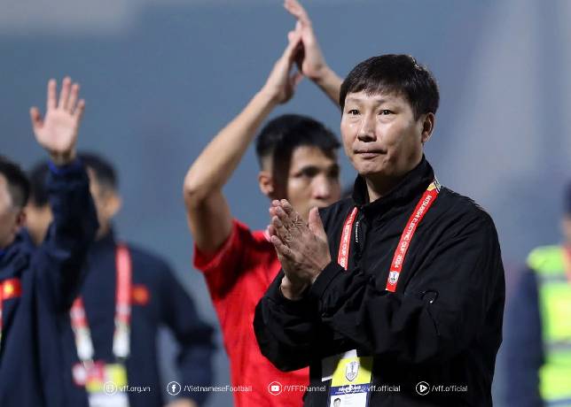 HLV Kim Sang Sik kỳ vọng vào Xuân Son, muốn tuyển Việt Nam vô địch AFF Cup