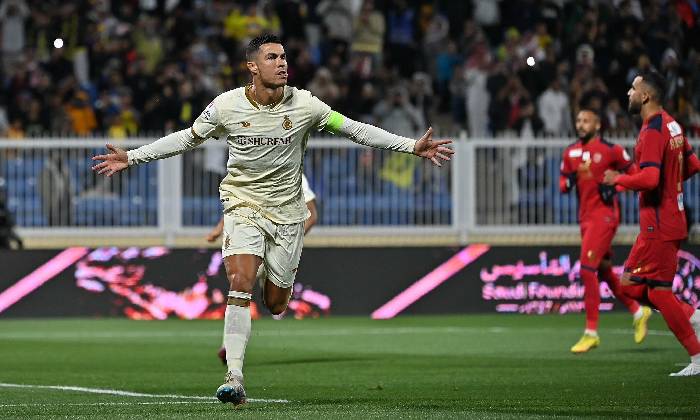 Ronaldo thăng hoa rực rỡ, thiết lập hàng loạt kỷ lục ở Al Nassr