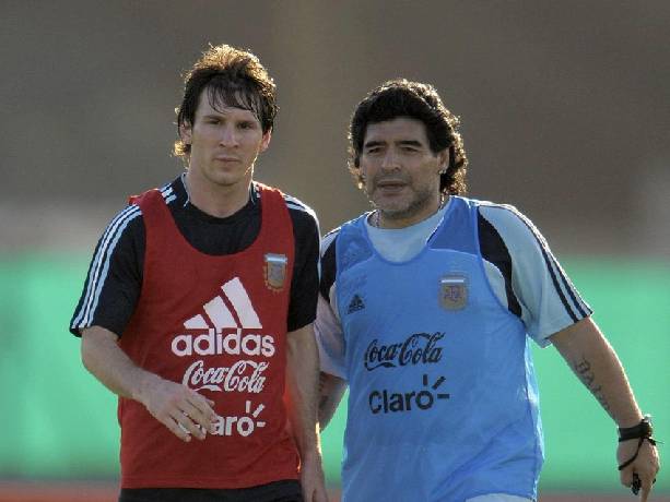 Con trai Maradona: 'Messi không cùng đẳng cấp với cha tôi'