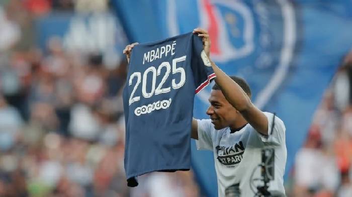Huyền thoại Real: 'Mbappe có gì mà đòi làm cầu thủ xuất sắc nhất thế giới'