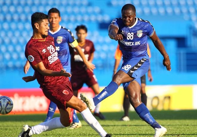 Makassar 2-1 B.Bình Dương: Đội bóng đất Thủ gặp Hà Nội FC ở chung kết!