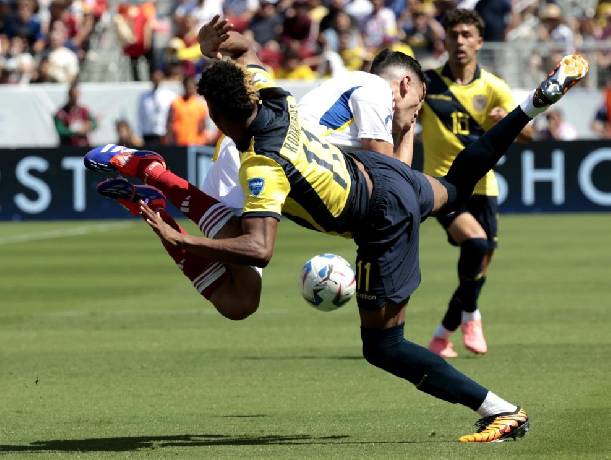 Soi kèo góc Ecuador vs Jamaica, 5h00 ngày 27/6