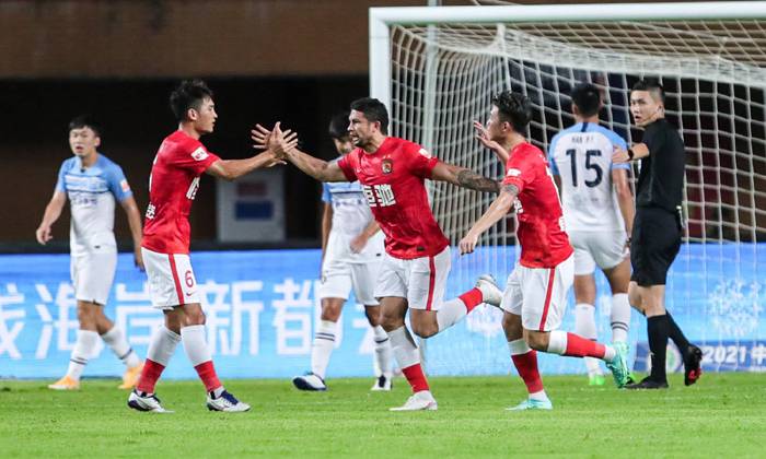 Soi kèo phạt góc Guangzhou FC vs Shandong Taishan, 19h ngày 27/7