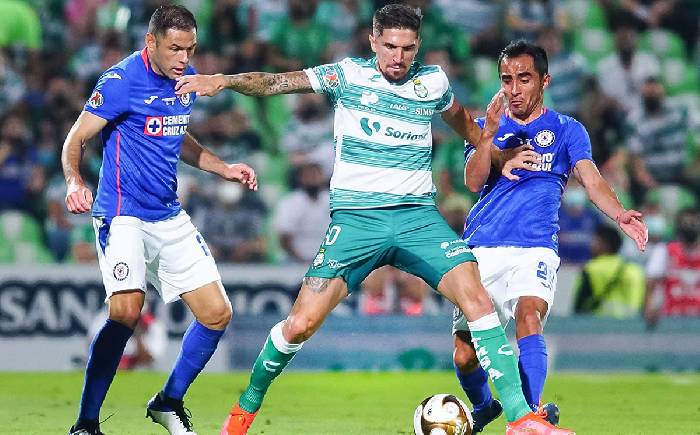 Soi kèo phạt góc Cruz Azul vs Santos Laguna, 8h ngày 28/2