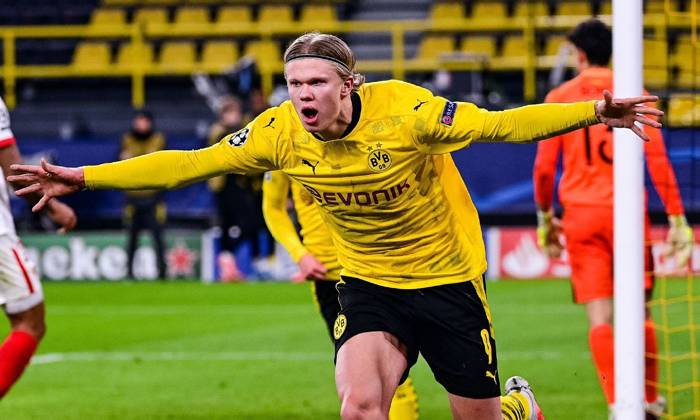 Dortmund yêu cầu 180 triệu euro phí chuyển nhượng cho Erling Haaland