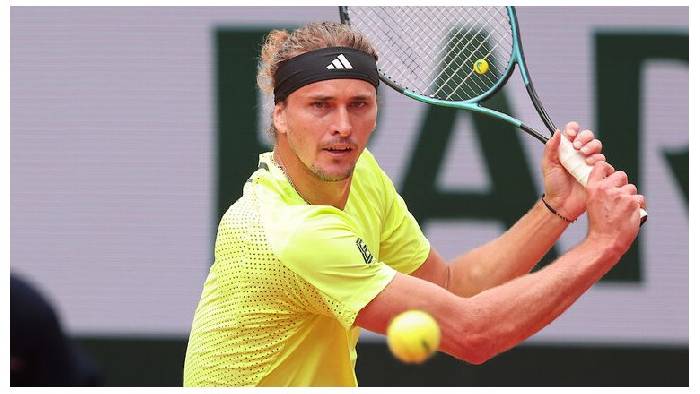 Zverev ‘phục thù’ Learner Tien, Medvedev thua sốc ở vòng 1 Roland Garros Zverev ‘phục thù’ Learner Tien, Medvedev thua sốc ở vòng 1 Roland Garros