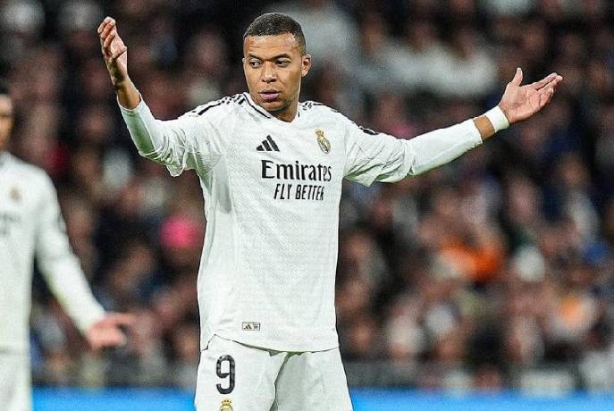 Chấm điểm Real Madrid 0-4 Barcelona: Kylian Mbappe tệ hại