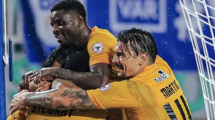 Nhận định, soi kèo Persik Kediri vs Semen Padang, 15h30 ngày 27/11: Thế trận căng thẳng