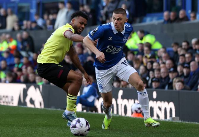 Soi kèo góc Burnley vs Everton, 22h00 ngày 27/12