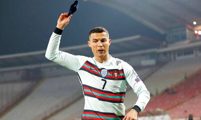 Vòng loại World Cup 2022: Ronaldo bị từ chối bàn thắng hợp lệ