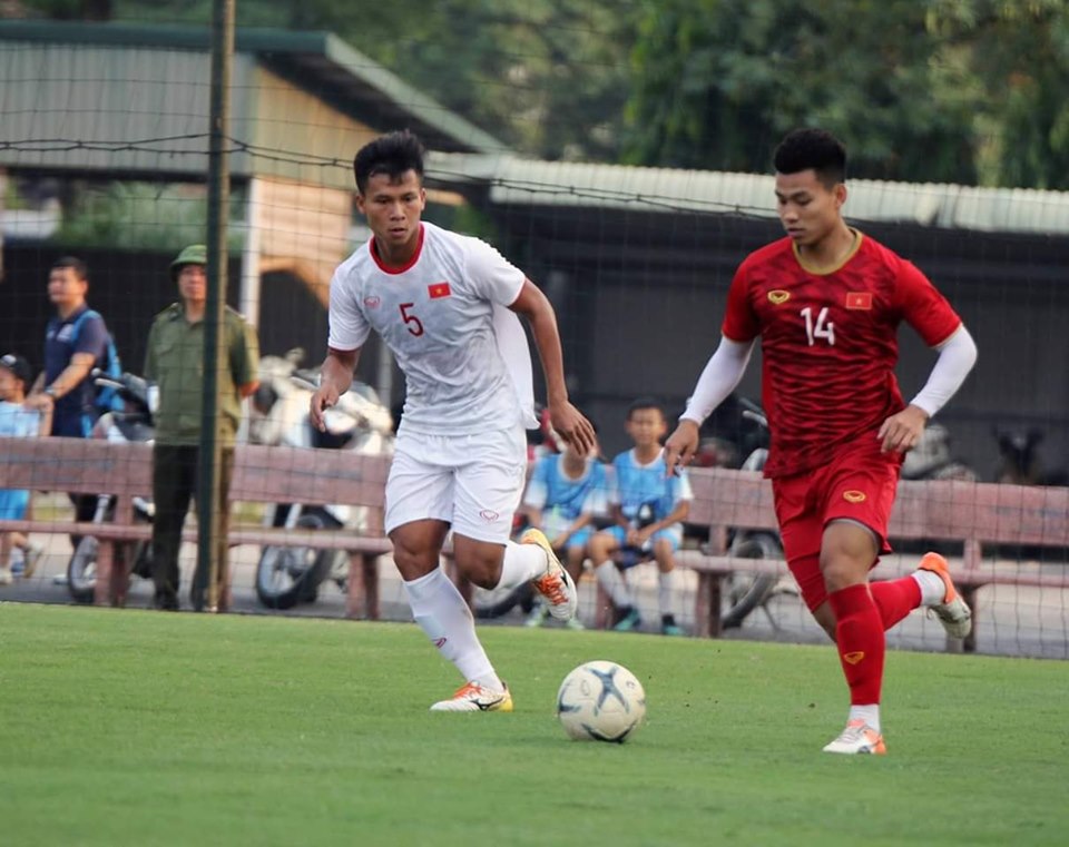 ĐT Việt Nam 0-0 U22 Việt Nam: HLV Park mỉm cười với hàng thủ