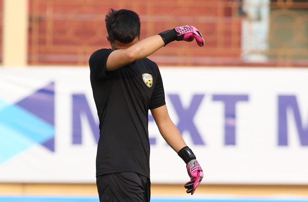 Cựu thủ môn U23 Việt Nam xin đá cho đội hạng Nhất vì lý do khó tin
