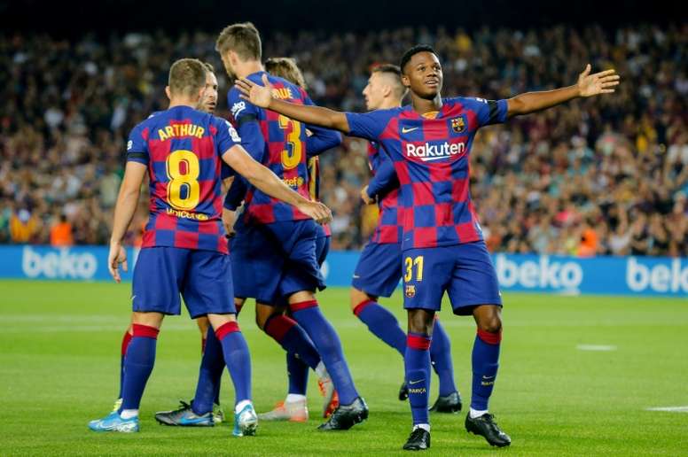 Barca bổ sung 6 cầu thủ, đối phó với lịch thi đấu dày đặc khi La Liga trở lại