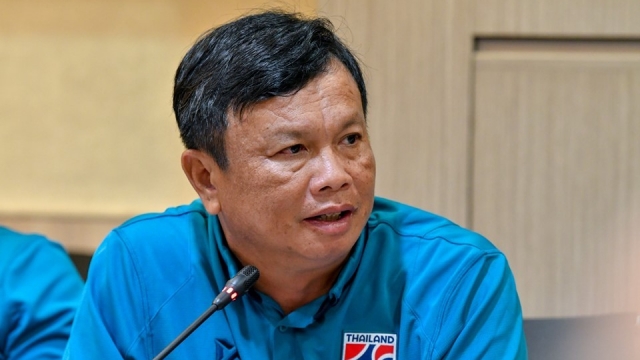 HLV Thái Lan 'cười khẩy' đội hình Việt Nam dự King's Cup