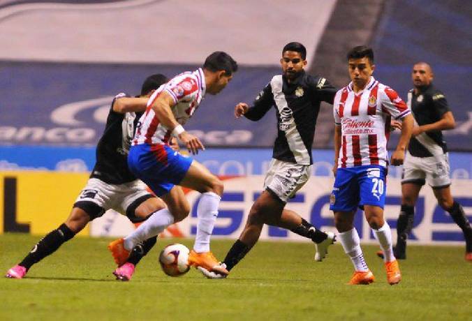 Máy tính dự đoán bóng đá 30/7: Puebla vs Guadalajara