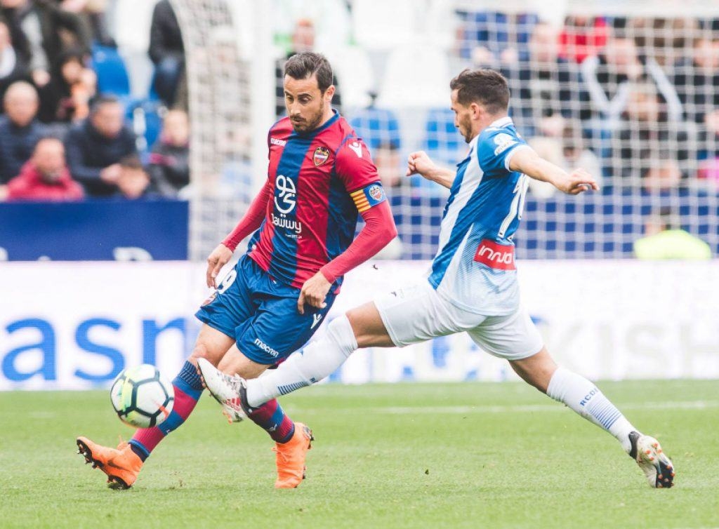 Espanyol 0-2 Valladolid: Penalty, VAR và thẻ đỏ quyết định trận đấu