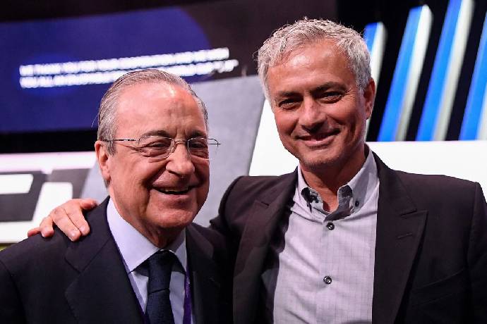 Mourinho 'tái ngộ' với huyền thoại Real Madrid tại Roma