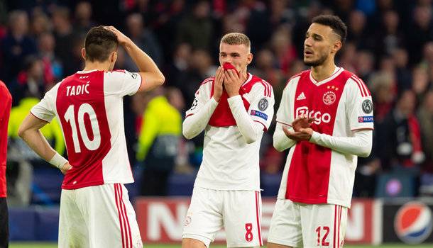 Valencia vs Ajax (2h 3/10): Chiếm ngôi đầu bảng