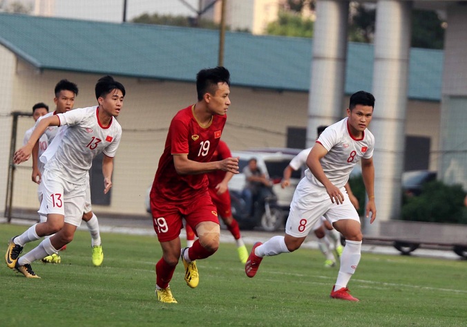Huy Toàn trở lại trước trận gặp Malaysia