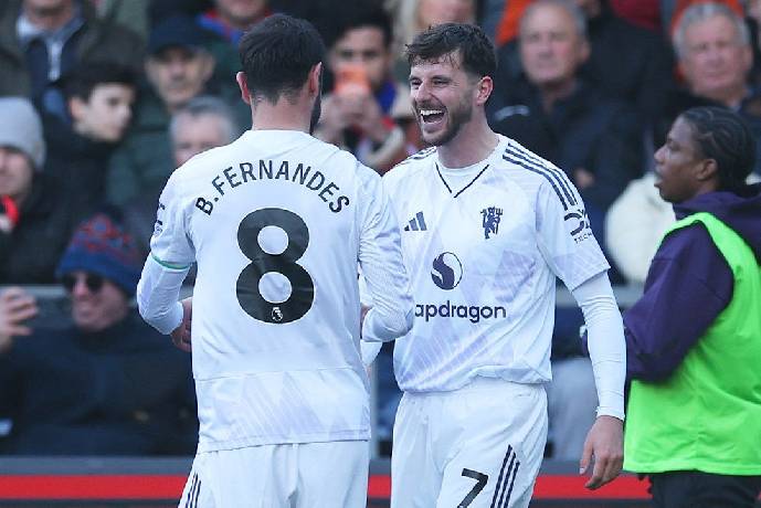 MU ngược dòng hạ gục Crystal Palace