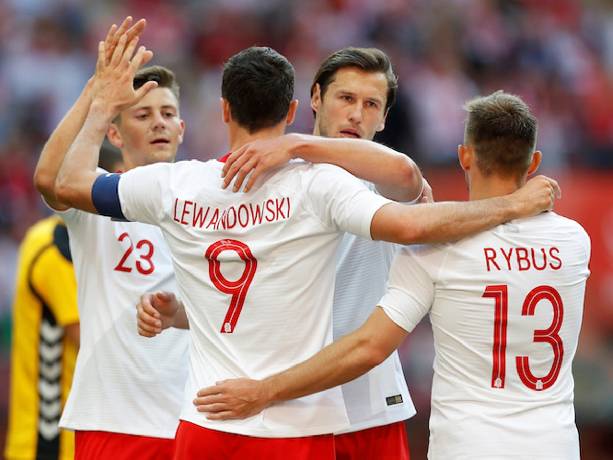 Máy tính dự đoán bóng đá 1/6: Ba Lan vs Nga