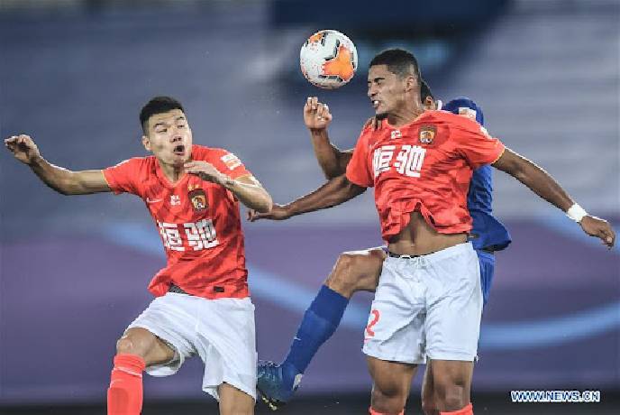 Soi kèo phạt góc Guangzhou FC vs Changchun Yatai, 14h30 ngày 1/1