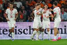 Soi kèo góc Ba Lan vs Romania, 01h45 ngày 03/10