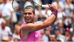 Alcaraz giành vé đầu tiên vào bán kết US Open 2025