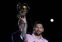 Lionel Messi nhận giải vận động viên xuất sắc nhất năm