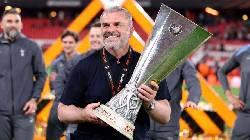 Dàn sao Tottenham phẫn nộ khi HLV Postecoglou bị sa thải