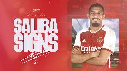 Đồng ý gia hạn, Saliba nhận món quà trong mơ từ Arsenal Đồng ý gia hạn, Saliba nhận món quà trong mơ từ Arsenal