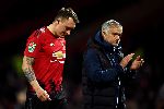 Phil Jones chỉ trích thậm tệ thầy cũ Mourinho