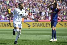 Mbappe lập hat-trick, Real Madrid vẫn thua nghẹt thở Barcelona Mbappe lập hat-trick, Real Madrid vẫn thua nghẹt thở Barcelona