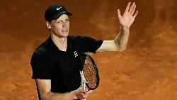 Đối thủ chấn thương, Sinner dễ dàng vào vòng 4 Rome Masters 2025 Đối thủ chấn thương, Sinner dễ dàng vào vòng 4 Rome Masters 2025