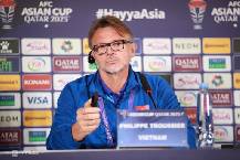 HLV Troussier: “Đội tuyển Việt Nam có thể giành vé đi tiếp”