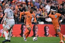 Siêu máy tính dự đoán Ba Lan vs Hà Lan, 02h45 ngày 15/11