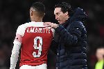 Lái trưởng Arsenal thất vọng về thẻ đỏ của Lacazette