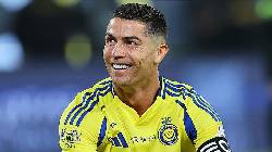 Thu nhập của Ronaldo bỏ xa phần còn lại của giới thể thao Thu nhập của Ronaldo bỏ xa phần còn lại của giới thể thao