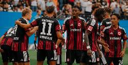 Kèo thẻ phạt Eintracht Frankfurt vs Koln 01h30 ngày 17/10