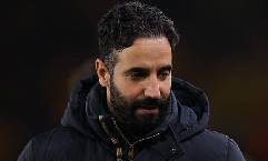 HLV Ruben Amorim chê bai hàng thủ của MU sau trận hòa điên rồ