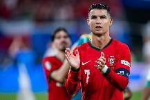 Ronaldo và Pepe lập kỷ lục trong chiến thắng của Bồ Đào Nha