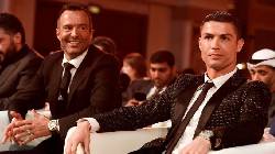 Jorge Mendes xem việc chia tay Ronaldo chẳng khác nào bị vợ bỏ Jorge Mendes xem việc chia tay Ronaldo chẳng khác nào bị vợ bỏ