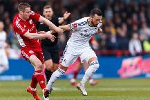 Soi kèo góc Nottingham vs Leeds, 02h00 ngày 26/08