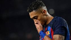 Raphinha dính chấn thương như trò hề sau trận gặp Man United Raphinha dính chấn thương như trò hề sau trận gặp Man United