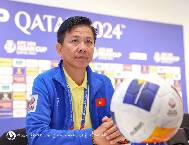 HLV Hoàng Anh Tuấn: 'Tôi không thể nói U23 Việt Nam bị phạt đền đúng hay sai'