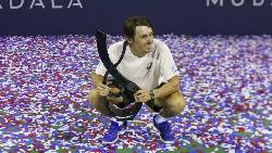 De Minaur cứu thành công 3 Championship point, vô địch Washington Open