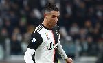 Cristiano Ronaldo cán mốc 200 triệu lượt theo dõi trên Instagram