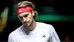 Tsitsipas thua Musetti 2 trận liên tiếp trong 1 tháng, bị loại sớm ở Madrid Open Tsitsipas thua Musetti 2 trận liên tiếp trong 1 tháng, bị loại sớm ở Madrid Open