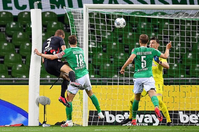 Frankfurt vs Bremen, 21h30 ngày 31/10: Nối dài chuỗi bất bại