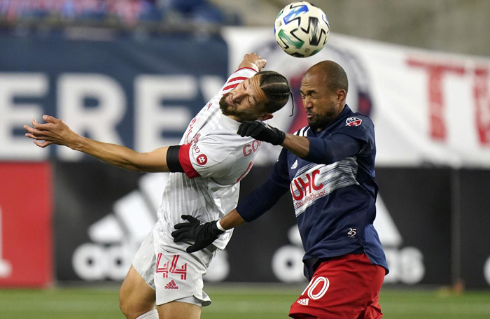 Cincinnati vs Toronto, 6h37 ngày 12/10: Hết bất bại?